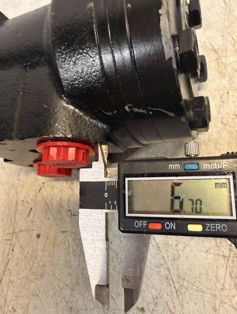 Low-Speed High-Torque Hydraulic Geroler Motor 7-1/2 In Industrial Fluid Unit