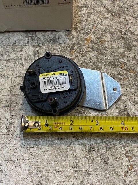 Service First SWT02523 | IS20146-3352 | C341825P24 Pressure Switch