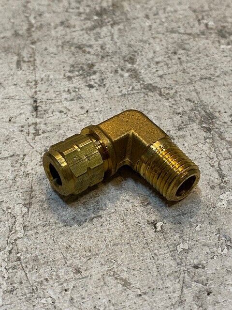 9 Quantity of Parker Elbow Brass Adapter Fittings X169VL-4-4 (9 Quantity)