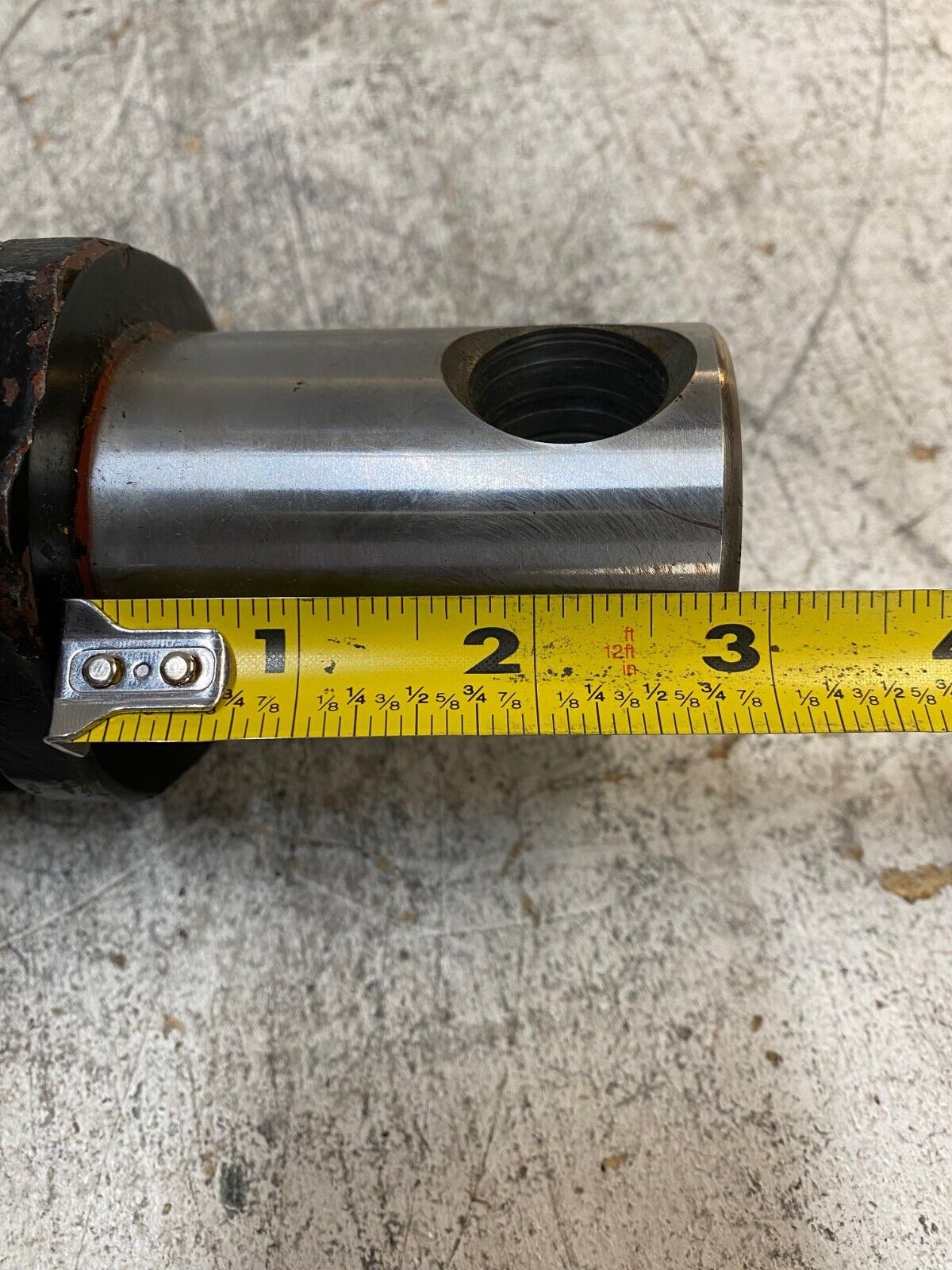 Hydraulic Cylinder 2500Psi 23mm Holes 2-7/8" Shaft 3008912