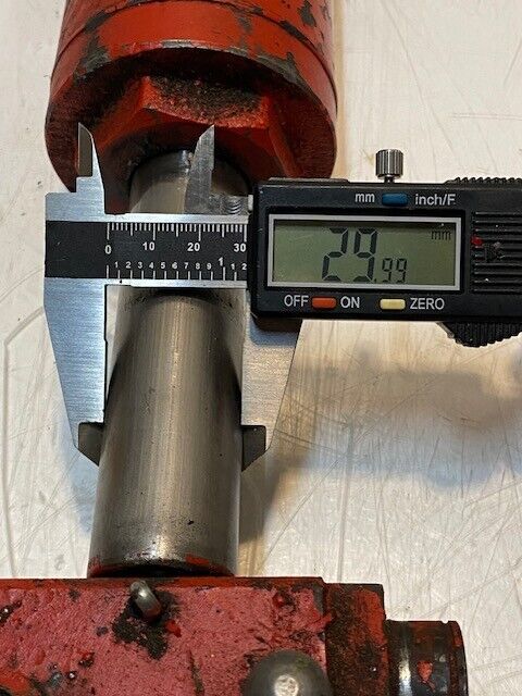 Vintage Hydraulic Unit Cylinder 30mm 4" Shaft 15" L 6-1/2" W 6" H