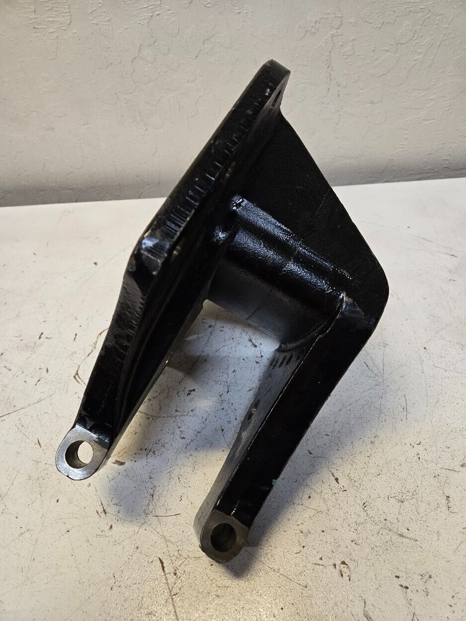 Rear Spring Bracket 3548527C1 for International | 0116A