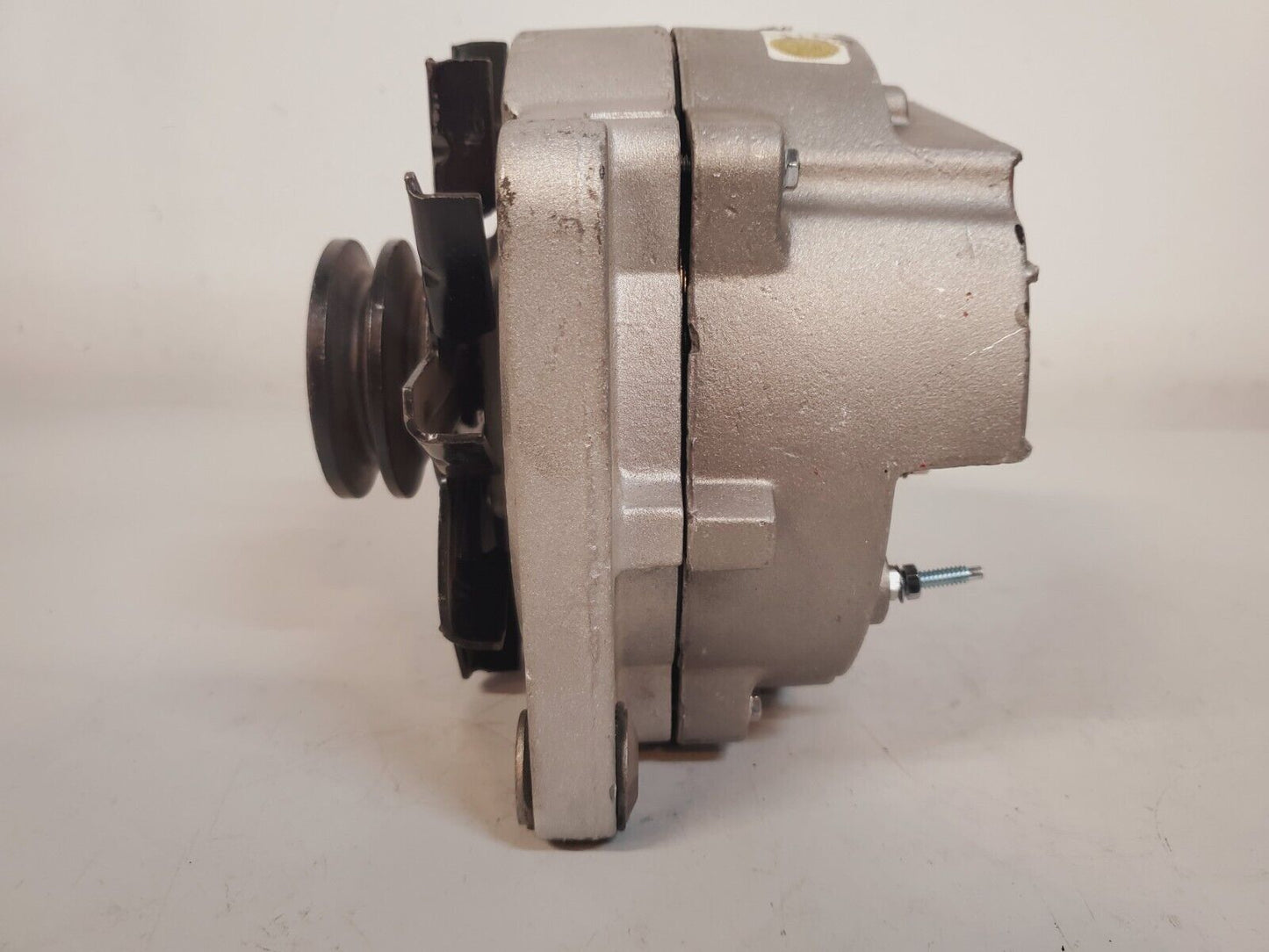 Duralast Remanufactured Alternator DL7521 | 3874992-3 | 05305 |