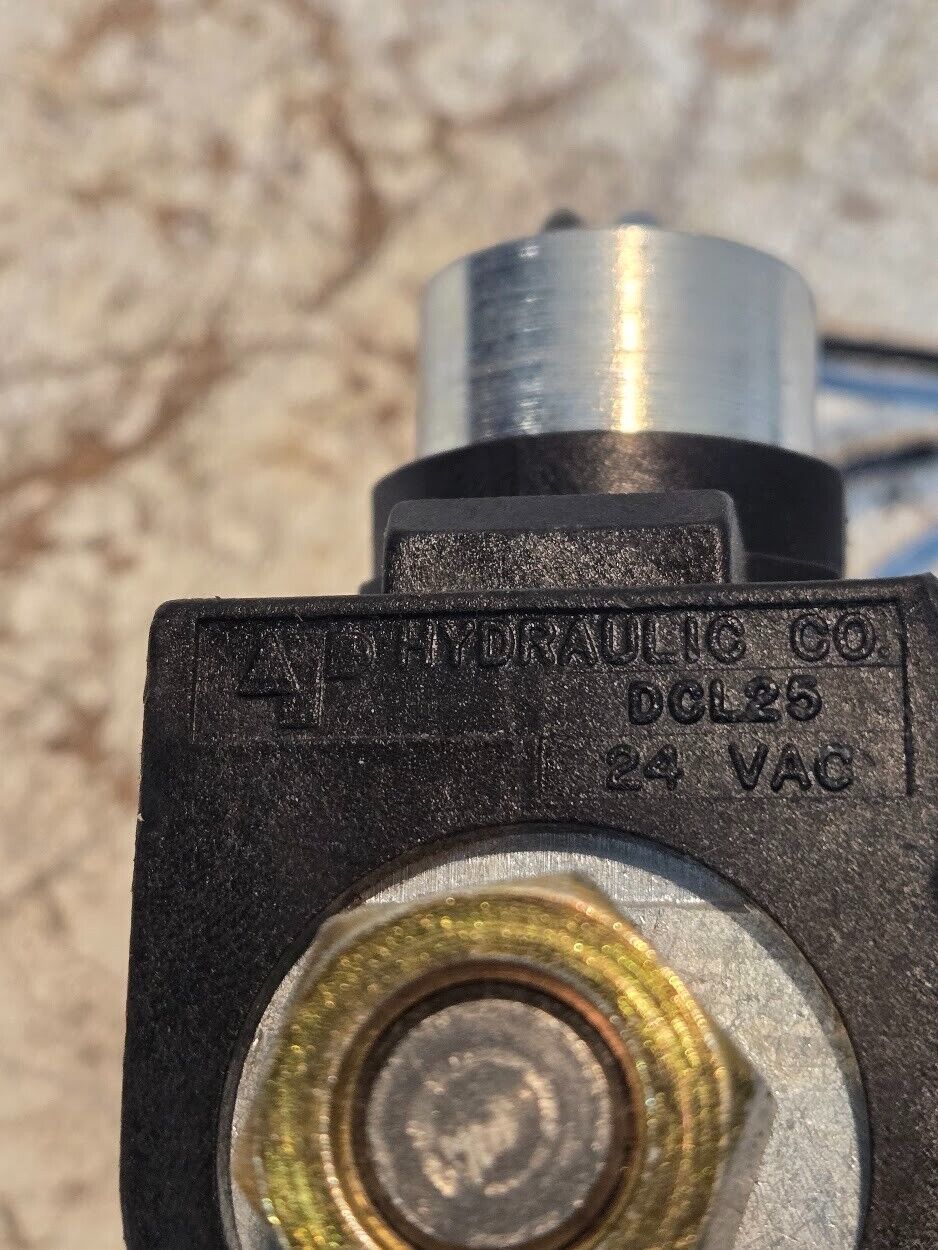 Delta Power Hydraulics Solenoid Valve 85005116 | DCL25 24V | G96