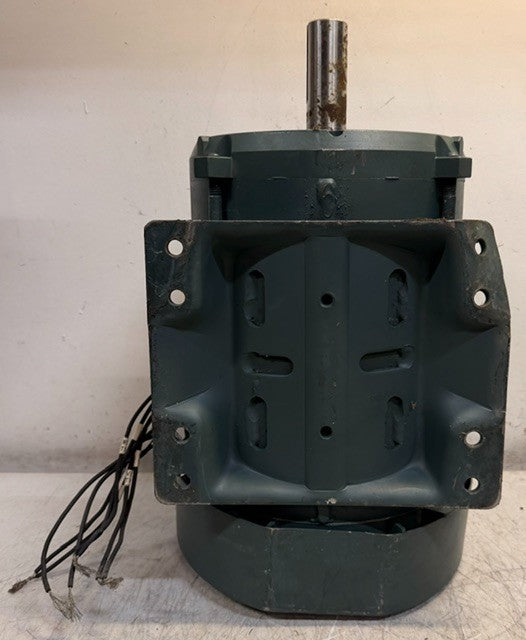 Reliance Electric Sabre AC Induction Motor P21S3026 | 7.5 HP 1755 RPM Phase 3