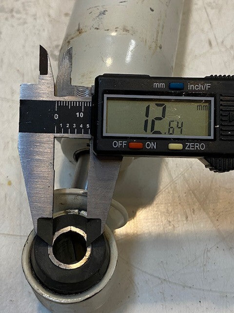 Shock Absorber 16684 | 22400 | X127G1 | 17" Long 60mm OD 13mm Bore
