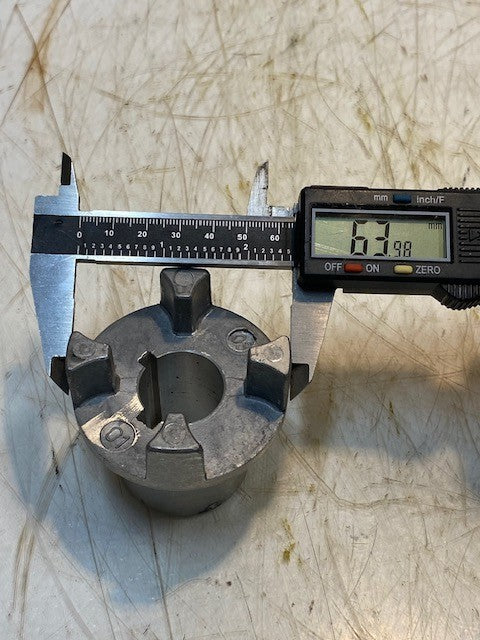 Torsionally Flexible Jaw Coupling Hub Pilot Bore Coupling A20G040442F