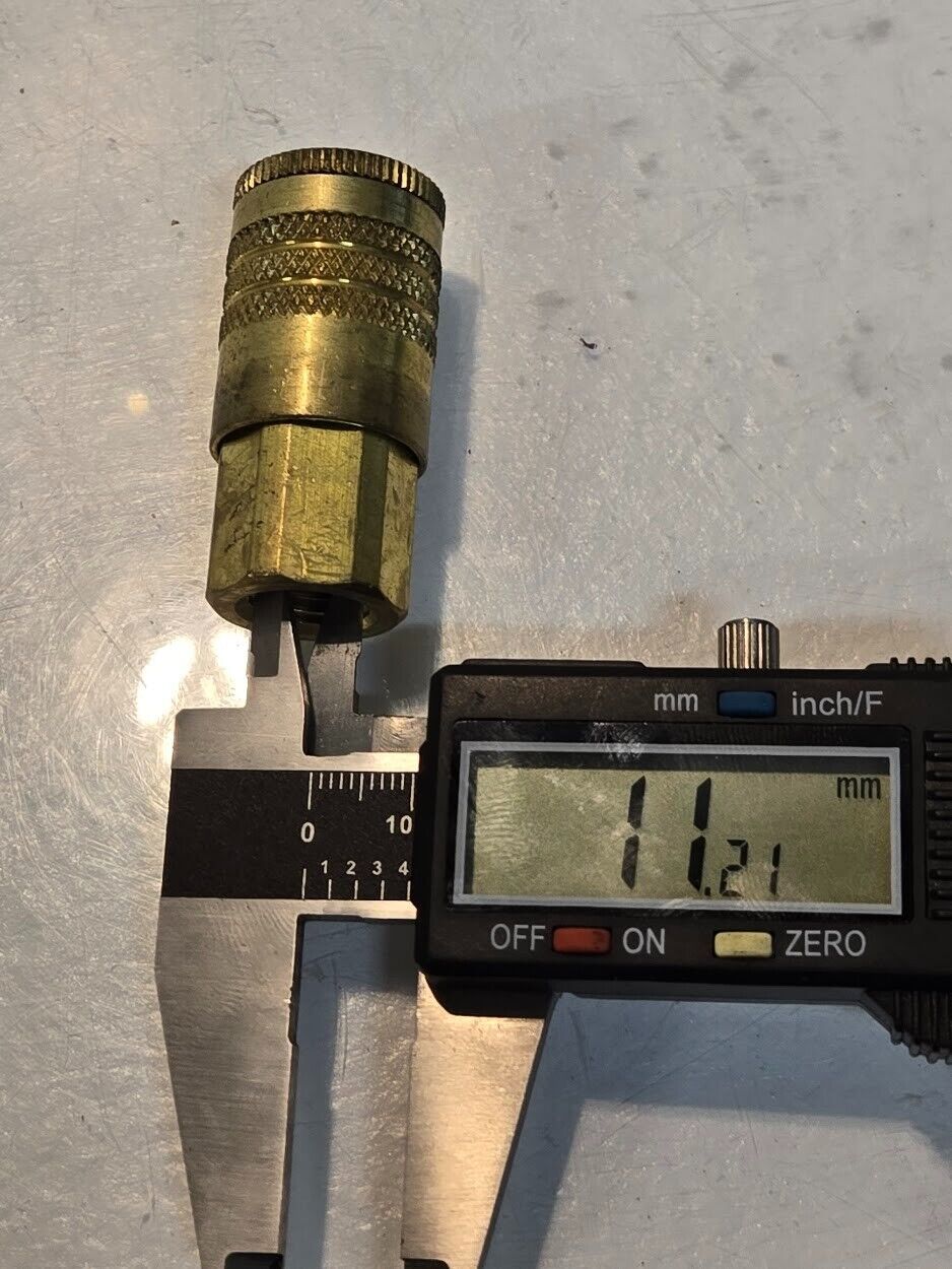 5 Quantity of 1/4" Quick Connect Couplings 1/4" FPT 19mm Hex (5 Quantity)