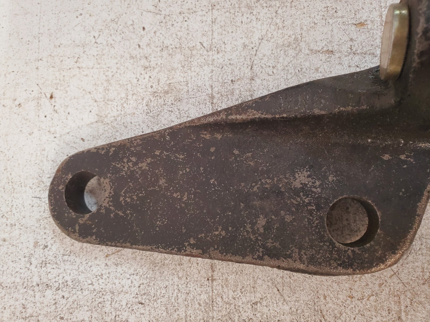 Ford Shock Absorber Bracket D3HA-18113-EA | 3174 | WH5