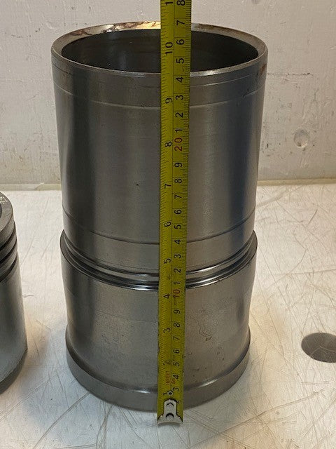 Cummins Engine Cylinder Kit Piston 3893751 & Sleeve 3080760