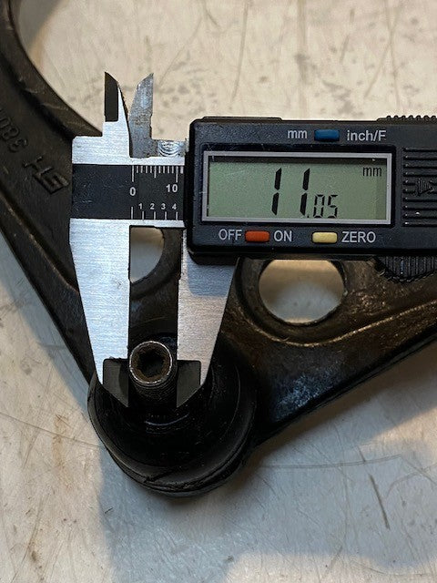 SH Suspension Control Arm with Ball Joint Assembly 38078 R 03/16