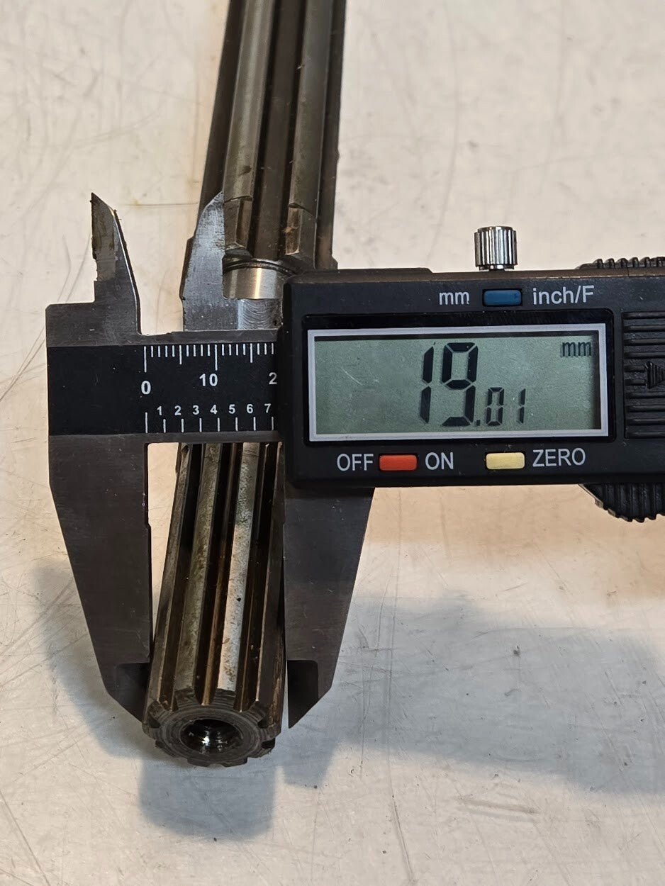 Transmission Input Shaft 8.5" Long | 6 Spline 25mm Shaft | 10 Spline 19mm Shaft