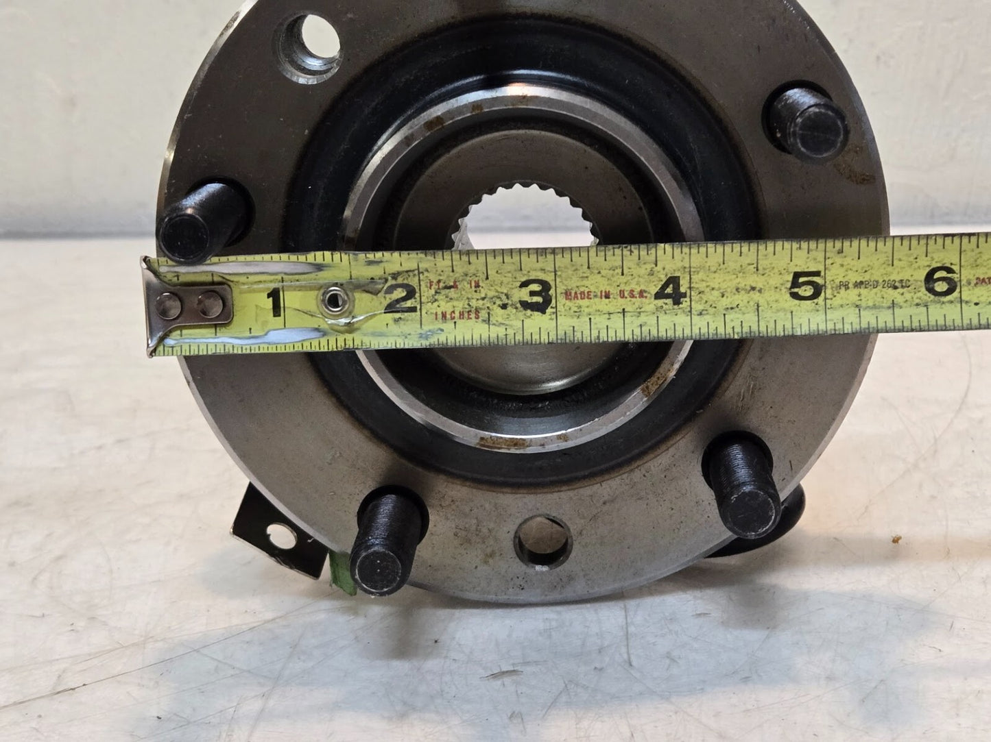 Hub with ABS Sensor DACF1124KDS | 3124 | 5 x 4.75" Bolt Pattern | 27 Spline