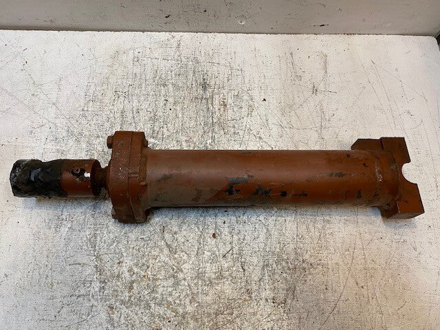Hydraulic Cylinder 300499 24" Long 5" Wide 46mm Bore