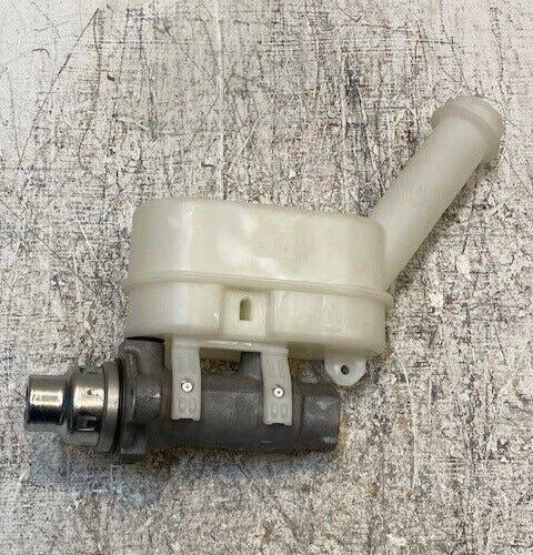 Bosch Brake Master Cylinder 202571 | 32746L2 | 0233-A0096 | 20mm Bore 9mm Holes