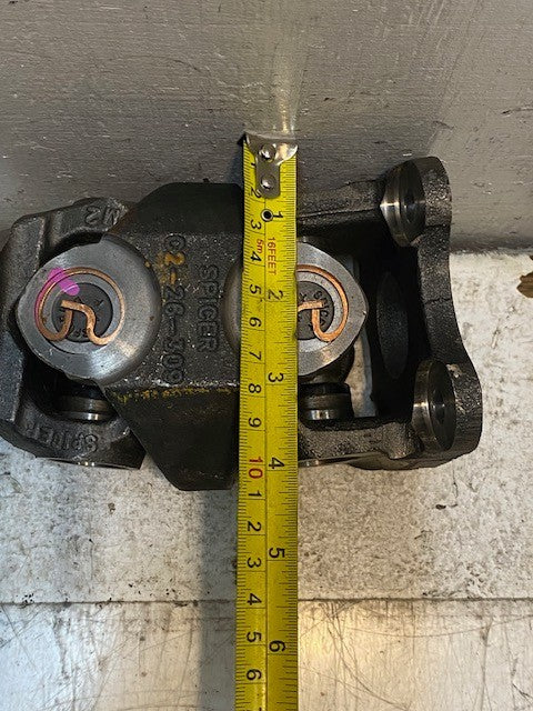 Spicer CV Head 02-26-309 | N37 | 109 | M2 | 7" Long 4" Wide