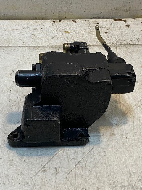 Hydraulic Pressure Valve 9-3/4" L 7-3/4" W 4-1/2" H 10mm Bore
