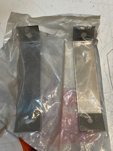 2 Quantity of Navistar International Truck 2010089C1 Brackets (2 Quantity)