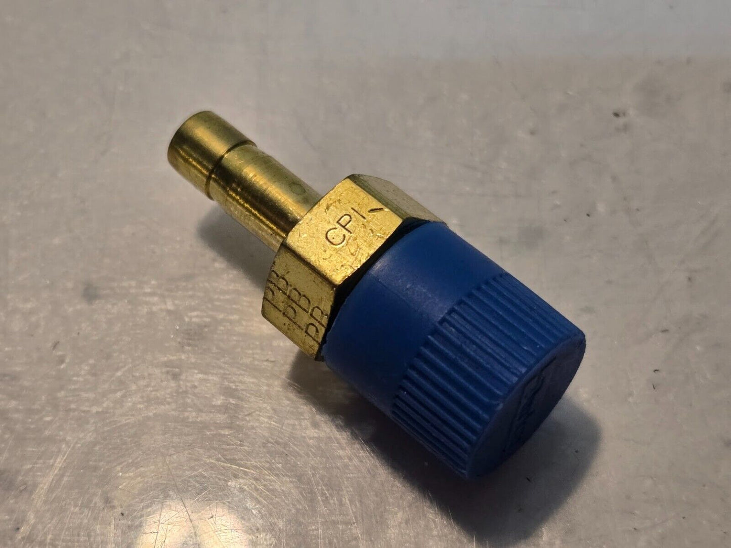 12 Quantity of Parker 4-4 T2HF-B 1/4" CPI Tube Fittings 1/4" Comp x Tube (9 Qty)