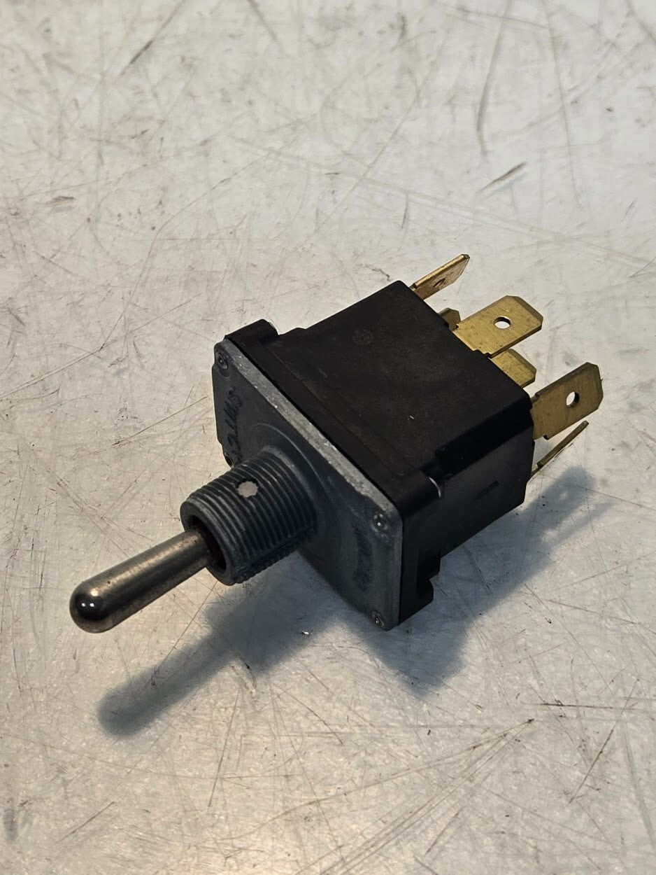 Honeywell Micro Switch 1849 | 91929 | 32NT911-7 | L192 | 10A 125, 250, 277 VAC