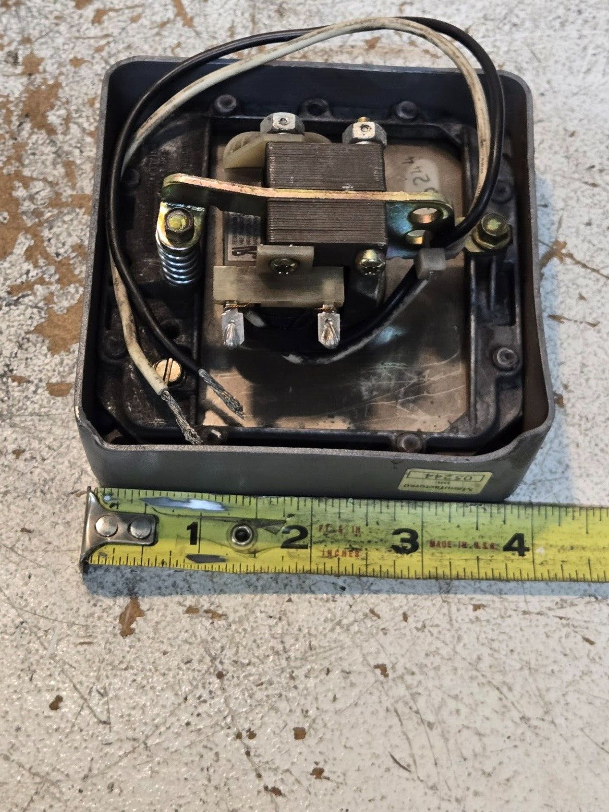 Federal Vibratone Horn Model 350 | Series B1 | 120 V | 50/60Hz | 0.22/0.18 A