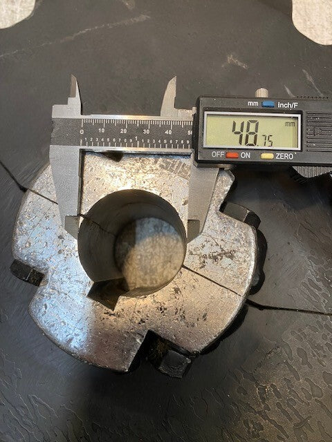 Tsubaki 14" Dia. 16-Tooth Conveyor Split Hub Chain Drive Sprocket Gear 49mm Bore