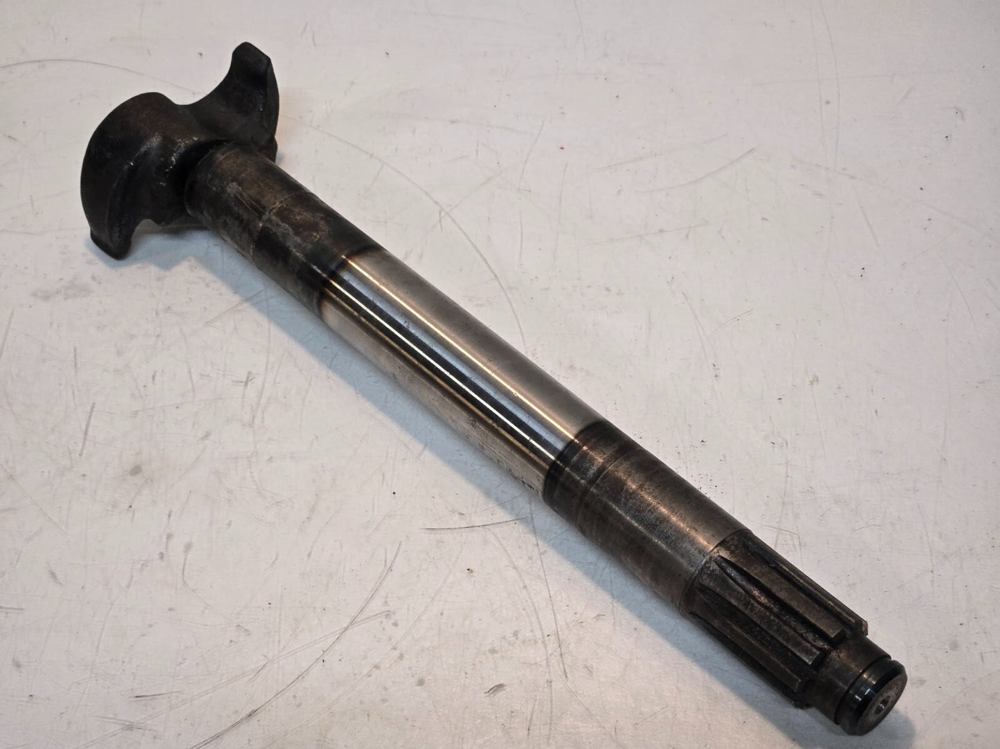 Spicer LHAir Brake S Cam Shaft AD60L | 18-995 | 80806807242A1 | 13.5" Cam Length