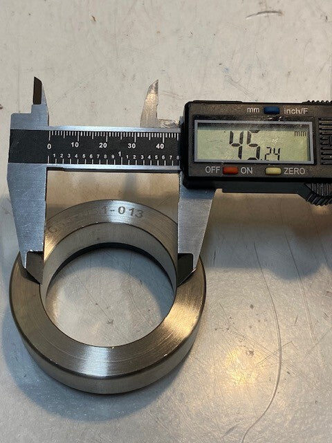 Vacuum Face Seal Antimony Carbon 085-051-013 | 67mm OD 45mm Bore 22mm Thick
