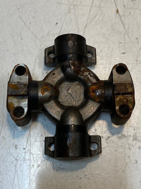 Universal Joint USA 540 | 4-1/4" L 4-1/8" W 7mm Bolt Holes
