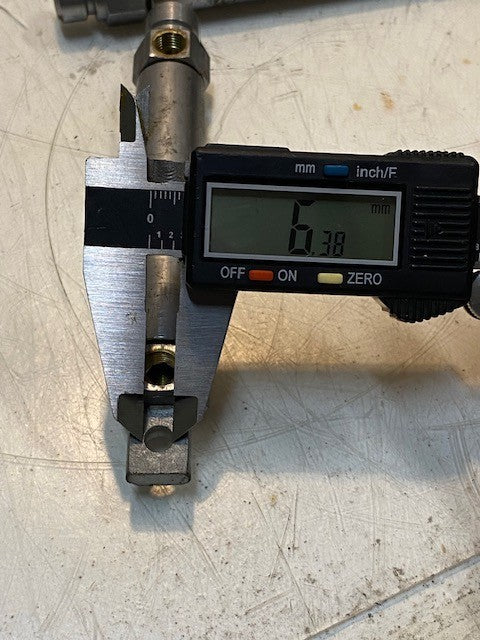 4 Quantity of Pneumatic Air Cylinders 5-3/4" Long 19mm OD 9mm Bore (4 Quantity)