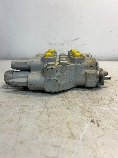 Welroe Multi-Spool Directional Hydraulic Control Valve 6592488| 25F4L| 05007832