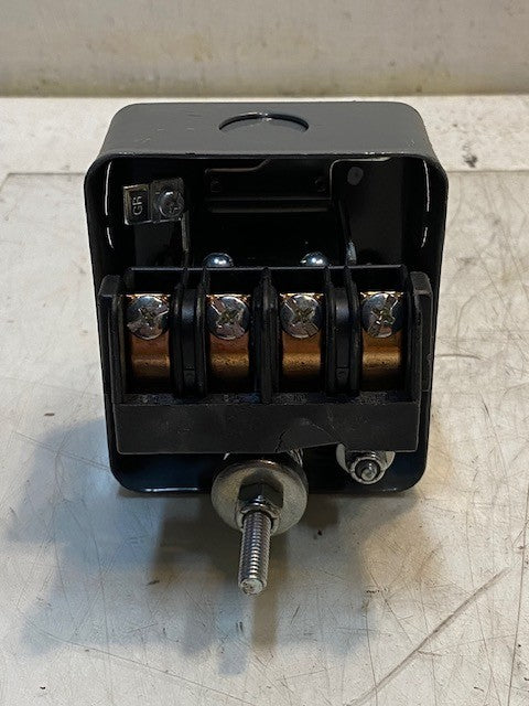 Square D Water Pump Pressure Switch 11mm ID 6mm Thread 5" x 3-1/2" x 3-1/8"