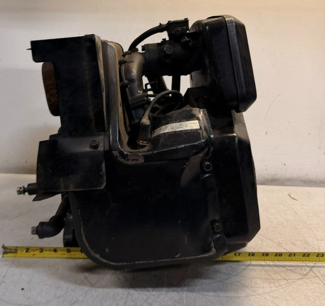 Briggs & Stratton Opposed Twin-Cylinder Engine 402707 | 0132-07 | 84061912