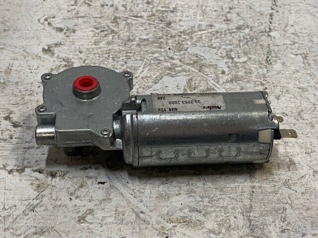 Nidec Worm Gear Motor 404.15V 33 2253 2000 24V 211214G