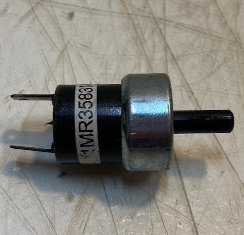 Mack Pressure Switch Sensor 1MR3583M Normally Closed Pressure Switch