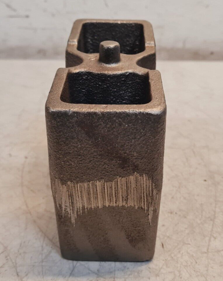 Skyjacker Rear Block 5.5" Off-Center Pinned RB255