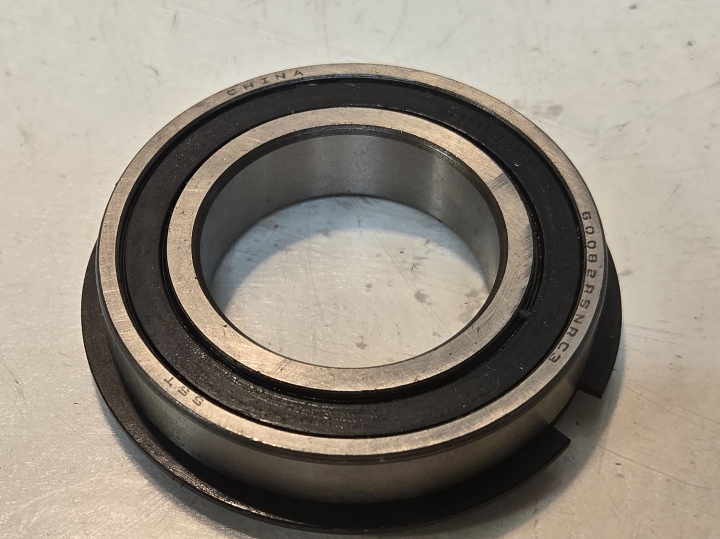 SST Snap Ring Ball Bearing 60082RSNRC3 | 68 mm OD x 40 mm Bore x 15 mm Wide