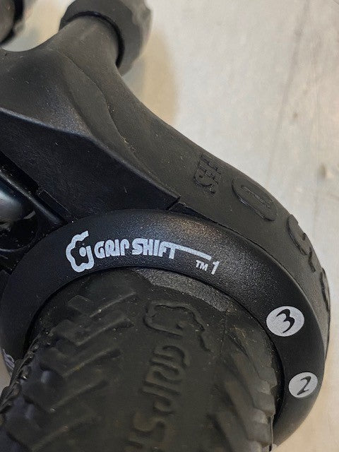 4 Quantity of SRAM SRT 450-11 3-Speed Grip Shifter & Brake Levers (4 Quantity)