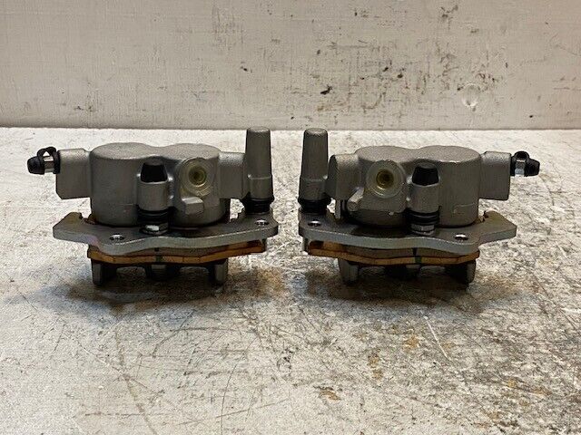 Pair of Brake Calipers S2210GG A & B | 5" x 3-1/2" 3-1/2"