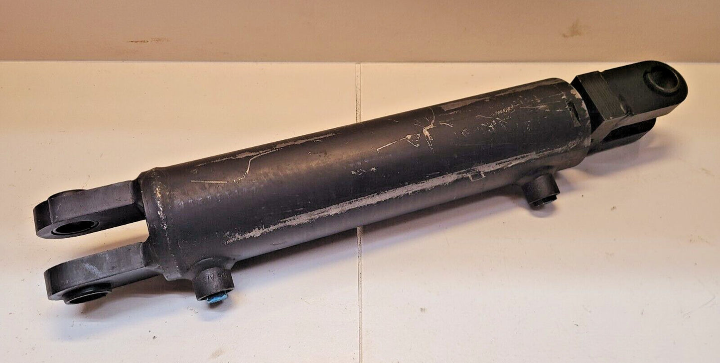 Hydraulic Cylinder T80114N | 23 S1/2 3M B16 A/S105