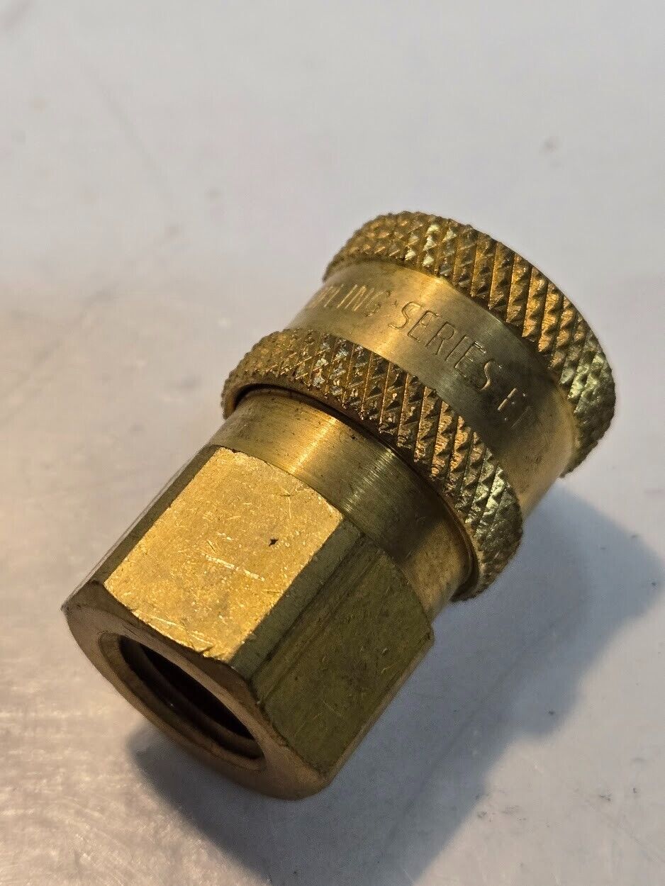 16 Quantity of Perfecting Coupling Series E 1/4" Quick Couplings FNPT (16 Qty)