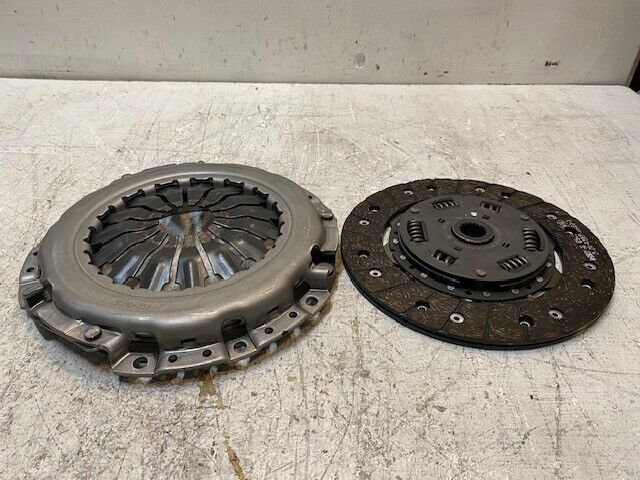 Luk Clutch Disc & Clutch Pressure Plate SCHD-359 | 9B08C | 323024410