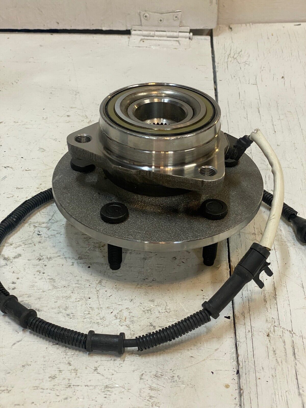 Front Wheel Bearing Hub IJ223093