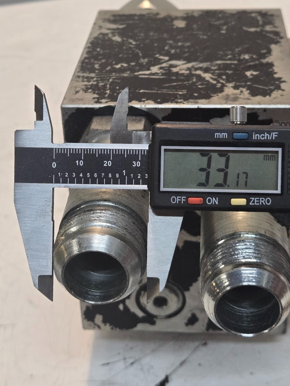 Comatrol Hydraulic Valve Manifold 11153045 A | E2995 | E2815.7 | w/ Check Valves
