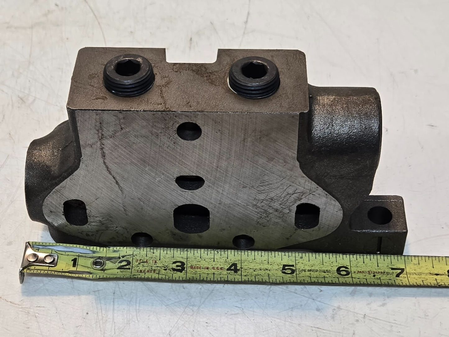 Hydraulic Manifold RSM 4 | 1/2 in FPT Side Inlet | 3/4 in FPT Face Inlet/Outlet
