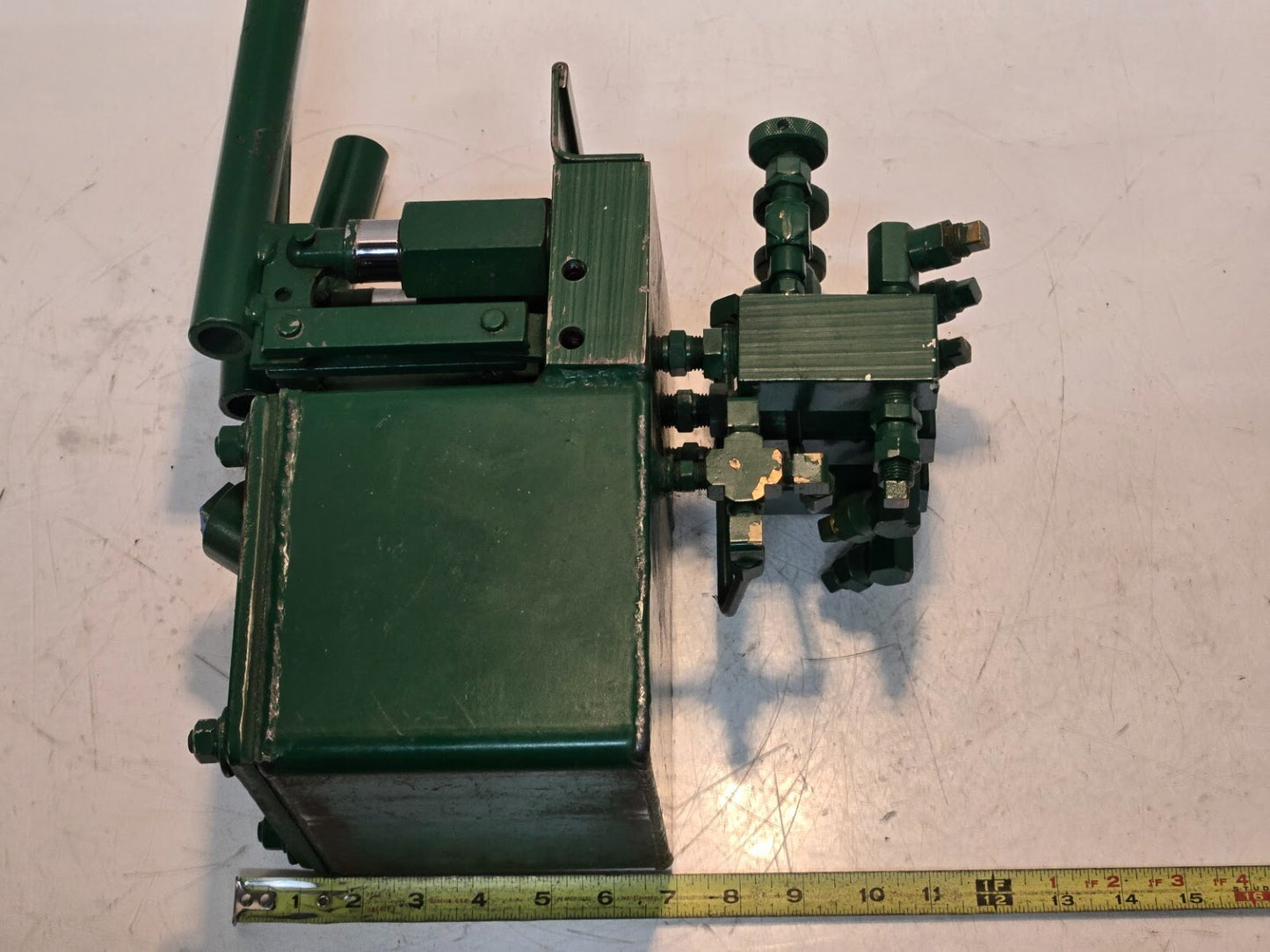 Hydraulic Valve Control Box | 3 Valve | 3/4" Reservoir Inlet 1/4" Valve Outlets