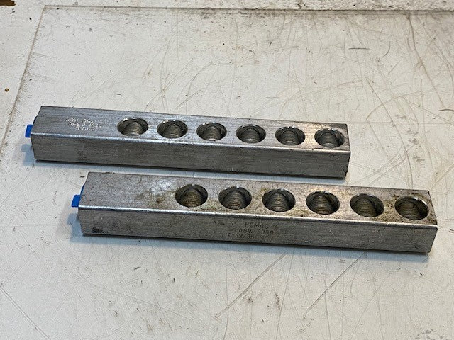 2 Quantity of HOMAC ABW 6350 12-350MCM Set Screw Pedestal Connectors (2 Qty)