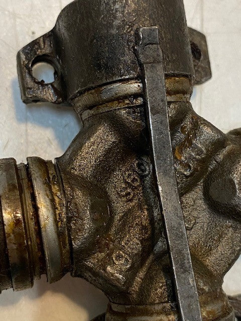 Spider Universal Joint S8C 1956 M 3-W | 3-3/4" L 3-1/2" W 29mm Ends