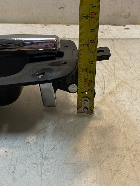 INTERNATIONAL DELPHI LEFT SIDE DOOR HANDLE 16643439