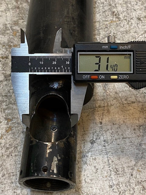 Hydraulic Cylinder 18-3/4" Long 41mm End 31mm ID 67mm OD 24mm Threaded End
